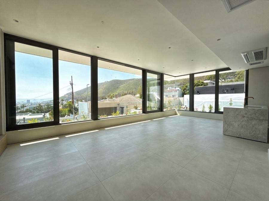 3 Bedroom Property for Sale in Fresnaye Western Cape